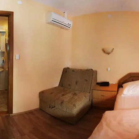 Vila Raj Bed & Breakfast