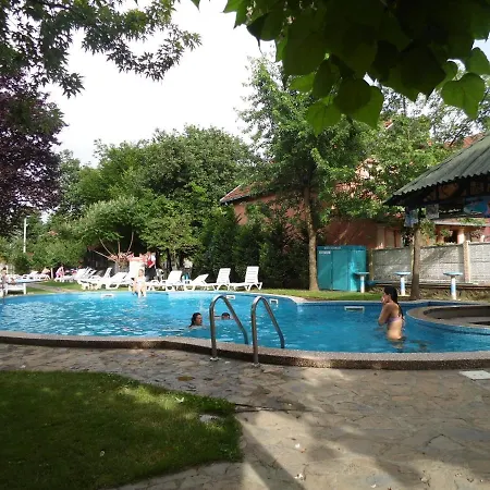 Bed & Breakfast Vila Raj